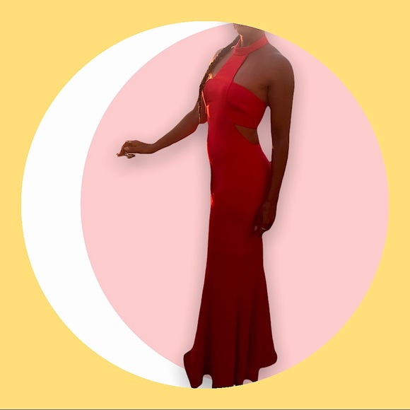 Dresses & Skirts - LADY IN RED